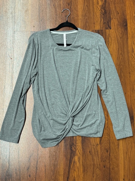 Babaton Tops - Babaton Heather Gray Twist Front Long Sleeve Tee